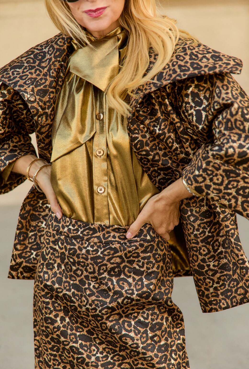 Big Bow Blouse - Gold Lamé - BURU