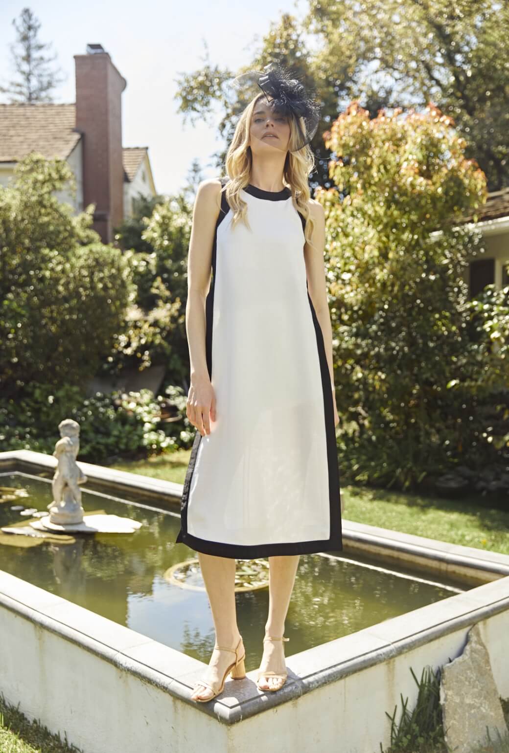 Run for the Roses Bermuda Set - White - BURU