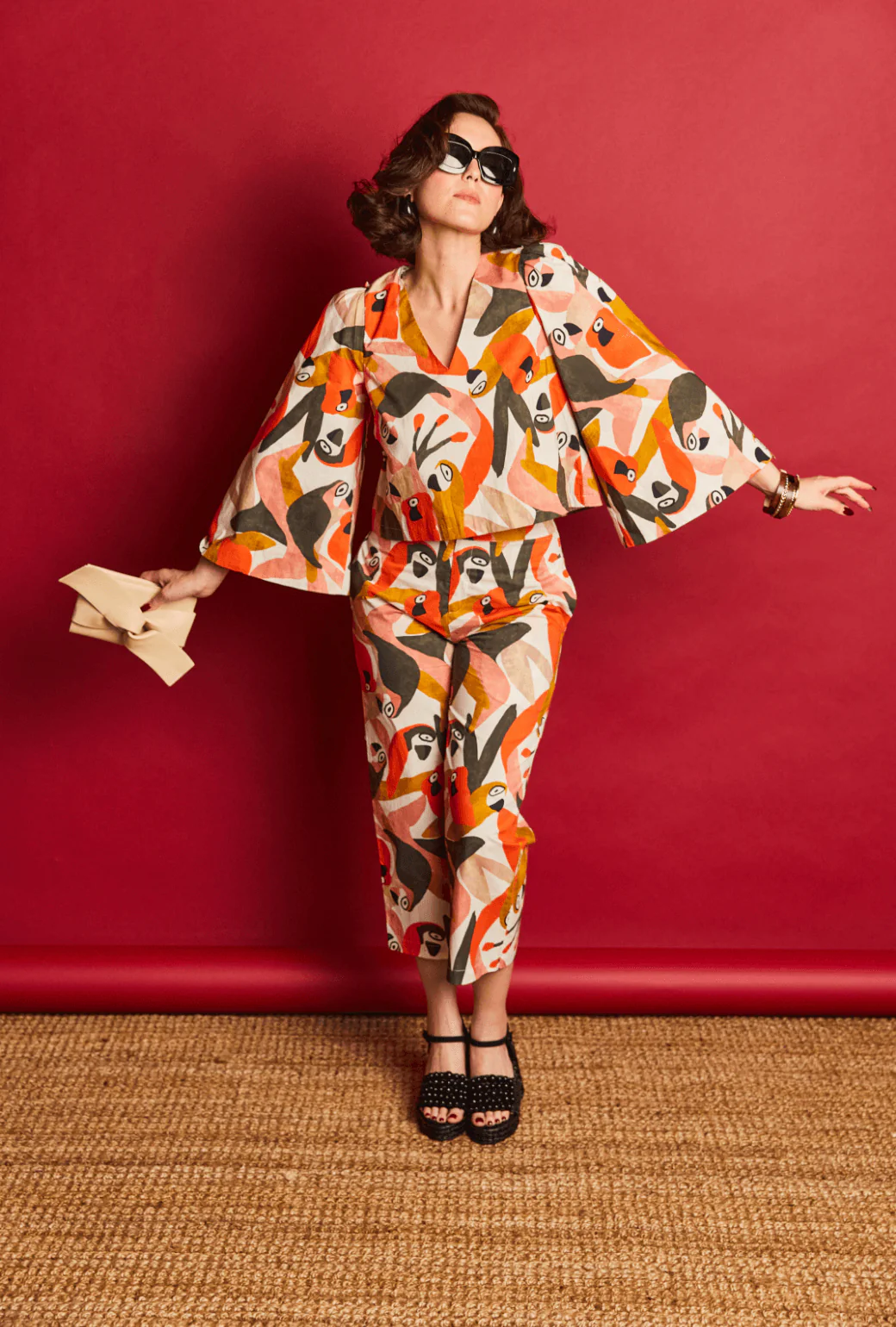 Bell Sleeve V-Neck Top - Parrot Head - BURU