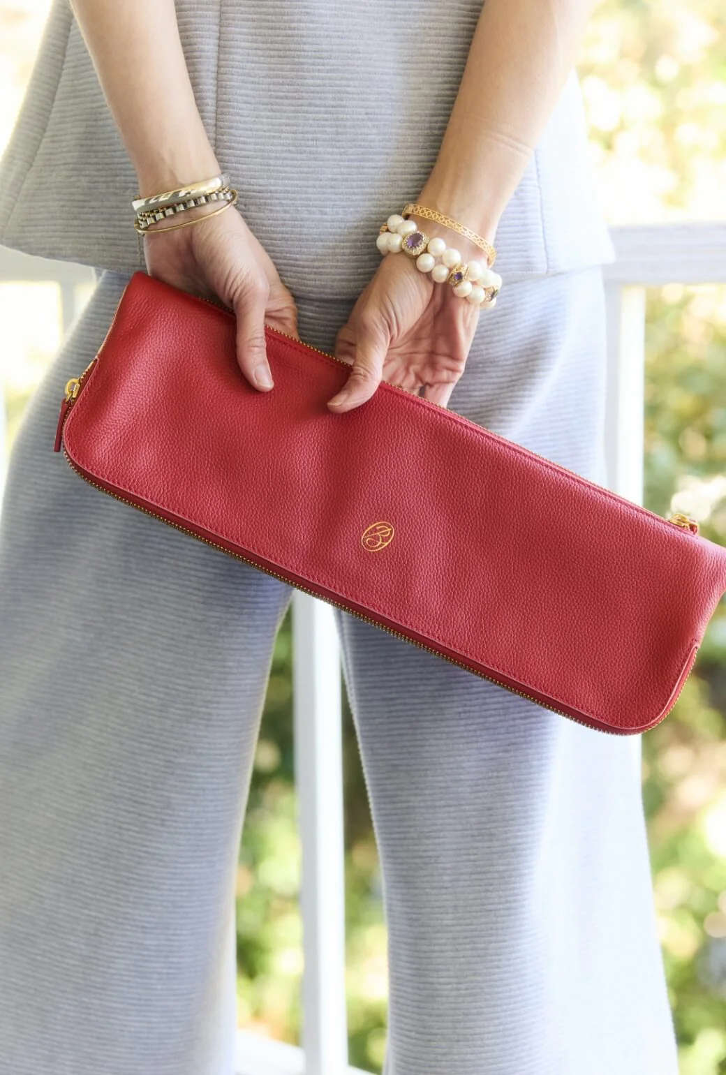 The East to West Clutch - Rouge - BURU